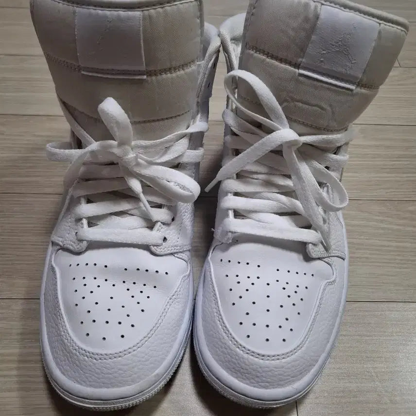 [BUNJANG] Nike Air Jordan 1 Mid High-Top Sneakers / 나이키 조던1 미드 흰색 하이탑 운동화 *싸이즈 US 9