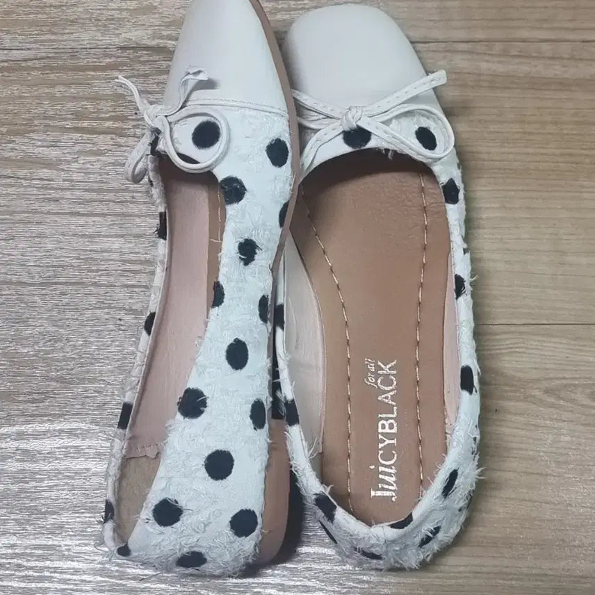 [SOLD OUT] 여성플랫슈즈 235 새상품