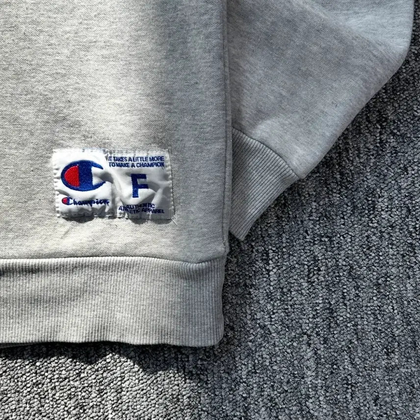 [SOLD OUT] 챔피온 도쿄 헤비 웨이트 스웻셔츠