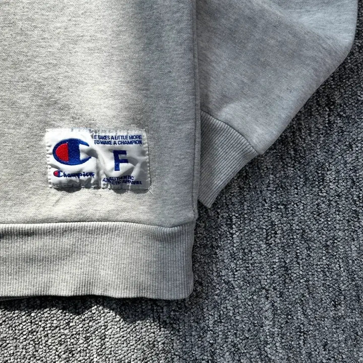 [SOLD OUT] 챔피온 도쿄 헤비 웨이트 스웻셔츠