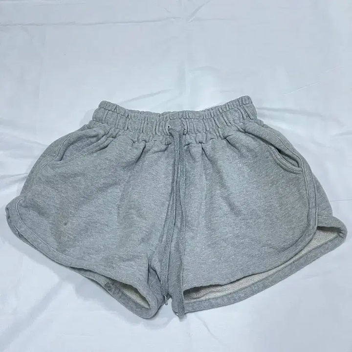 [BUNJANG] Gray Shorts / 회색 반바지