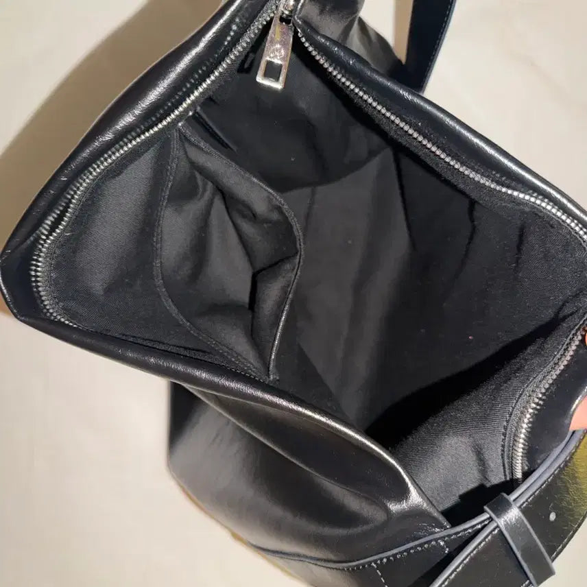 [BUNJANG] Ader Tempo Crossbody Bag / 아더템포 크로스백 블랙