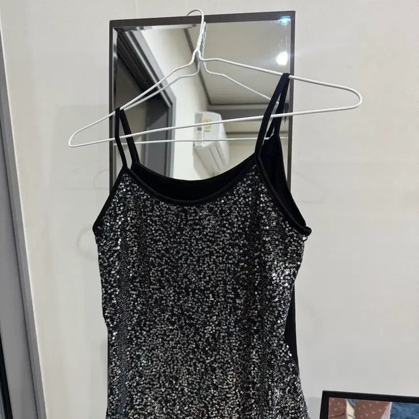 [BUNJANG] Unbranded Sleeveless Top / 나시 새상품 55
