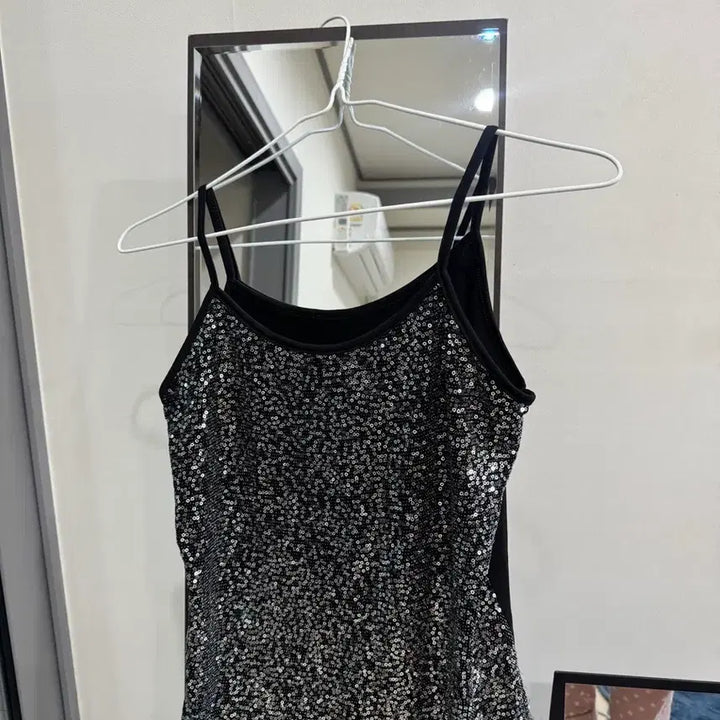 [BUNJANG] Unbranded Sleeveless Top / 나시 새상품 55
