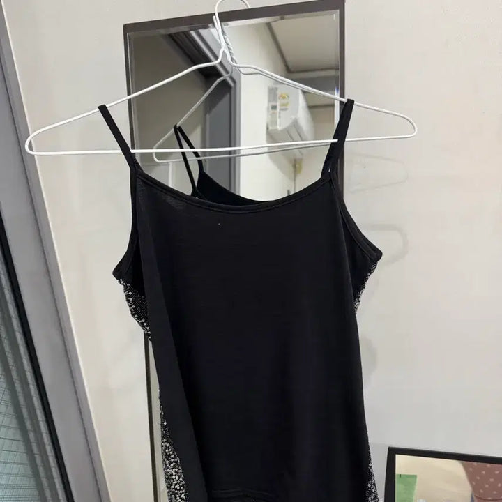 [BUNJANG] Unbranded Sleeveless Top / 나시 새상품 55