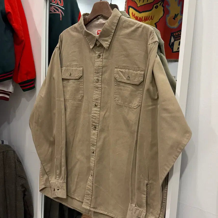 [BUNJANG] Wrangler Two-Pocket Work Shirt / Wrangler 랭글러 투포켓 워크 셔츠