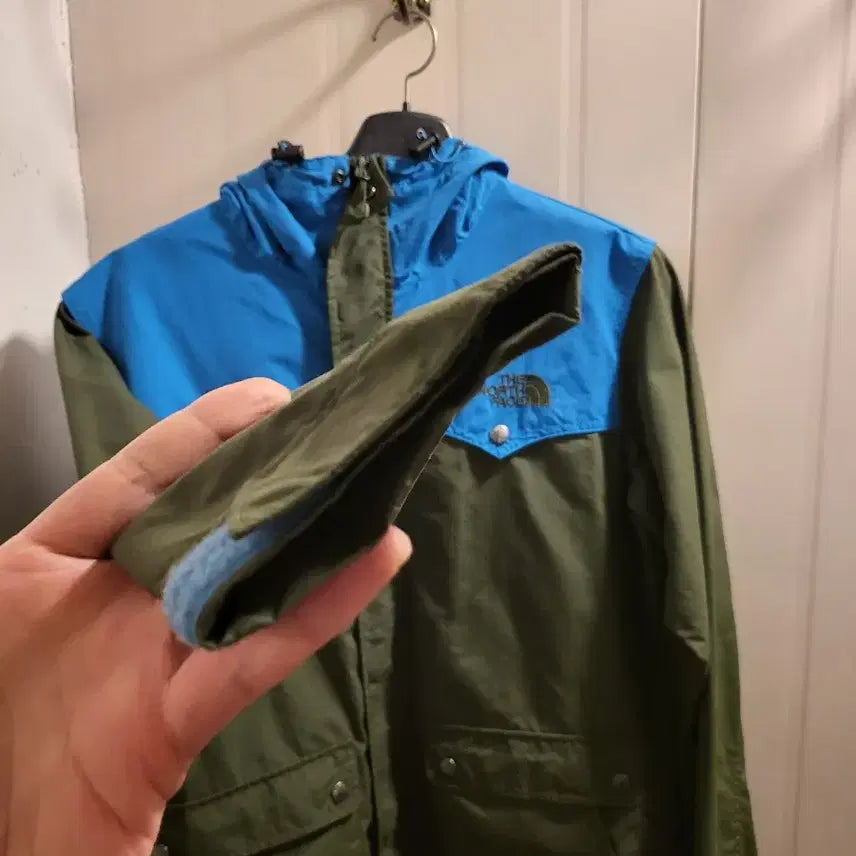 [BUNJANG] The North Face Windbreaker Jacket (Size 100) / [100]노스페이스 바람막이