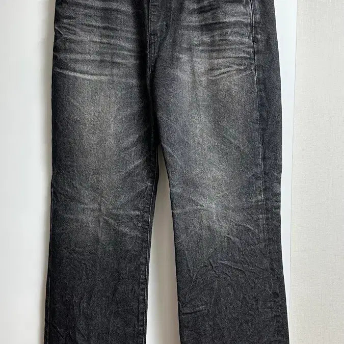 [SOLD OUT] 엘무드 아키라 플레어 데님 워시드 블랙