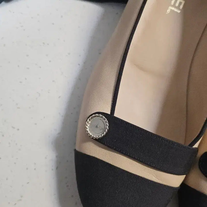 [BUNJANG] Chanel Coco Logo Ballerina Flat Shoes / 38.5 샤넬 코코로고 발레리나 플랫 슈즈