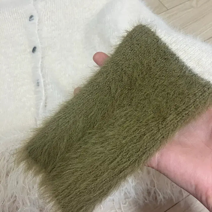 [BUNJANG] Love Is True Kara Crop Knit Cardigan / 1회착용) 러브이즈트루 카라 크롭니트가디건