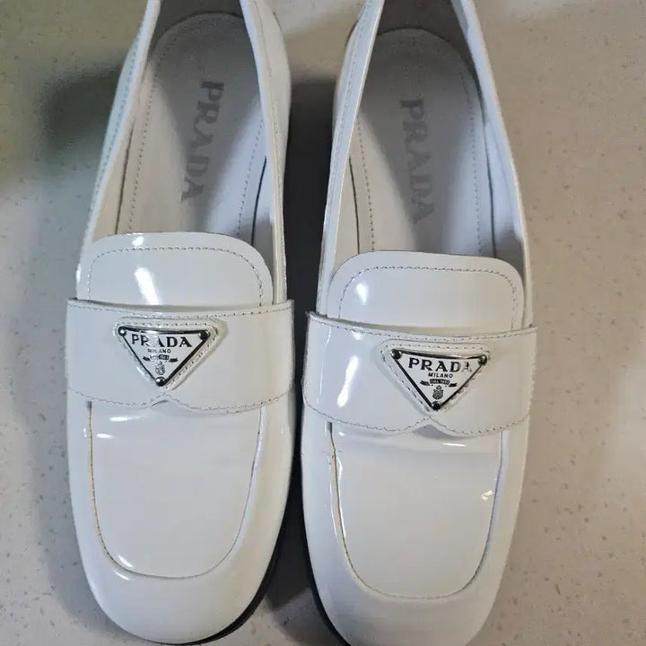 [BUNJANG] Prada Brushed Patent Loafers / 프라다 브러시드 페이던트 로퍼