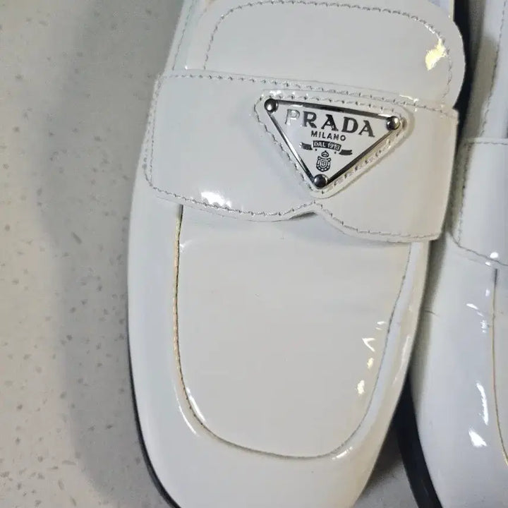 [BUNJANG] Prada Brushed Patent Loafers / 프라다 브러시드 페이던트 로퍼