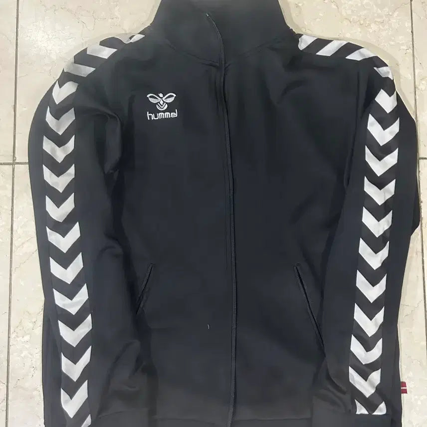 [BUNJANG] Hummel Black Track Top / 험멜 블랙 트랙탑 트레이닝