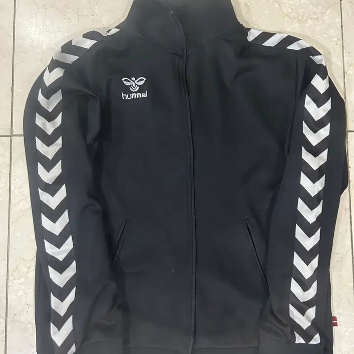 [BUNJANG] Hummel Black Track Top / 험멜 블랙 트랙탑 트레이닝