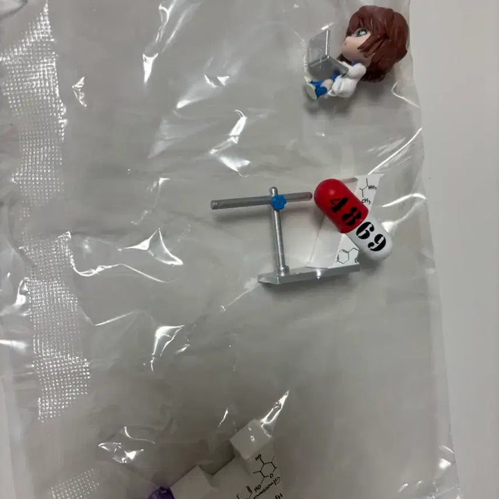 [BUNJANG] Detective Conan Ai Haibara Figure / 명탐정 코난 워즈 컬렉션 하이바라 홍장미 피규어