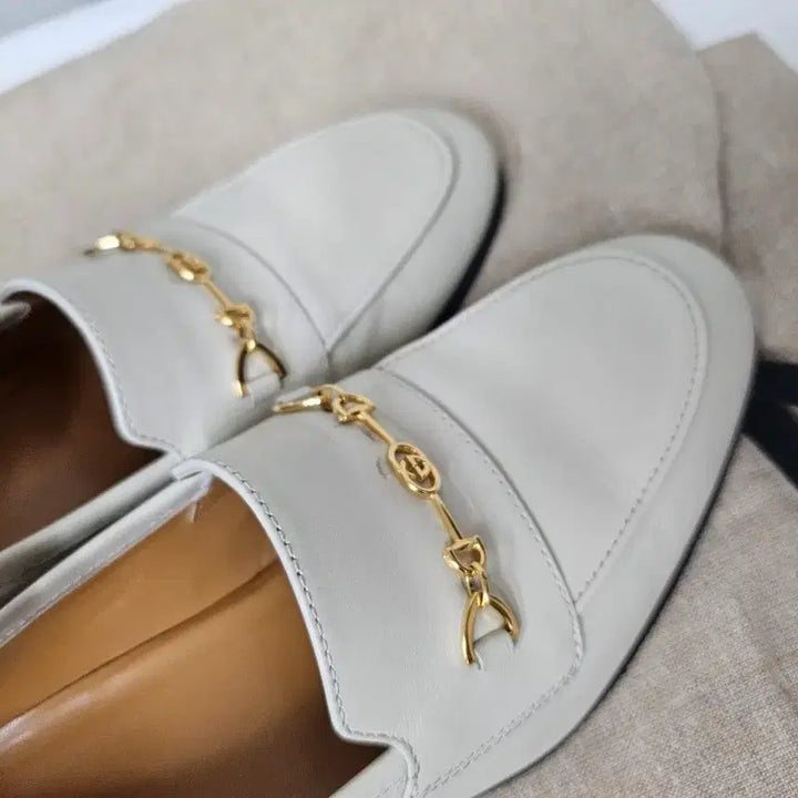 [BUNJANG] Gucci White Loafers Women&