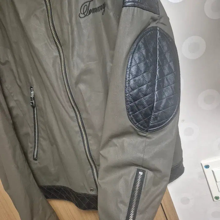 [BUNJANG] Tommy Hilfiger Quilted Biker Crop Jacket / 타미힐피거 퀄팅 바이커 크롭 자켓 판매합니다! L