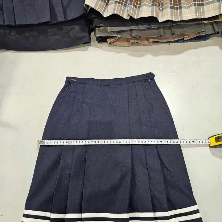 [BUNJANG] Used School Uniform Skirt Size 68 / 중고 교복치마 사이즈 68