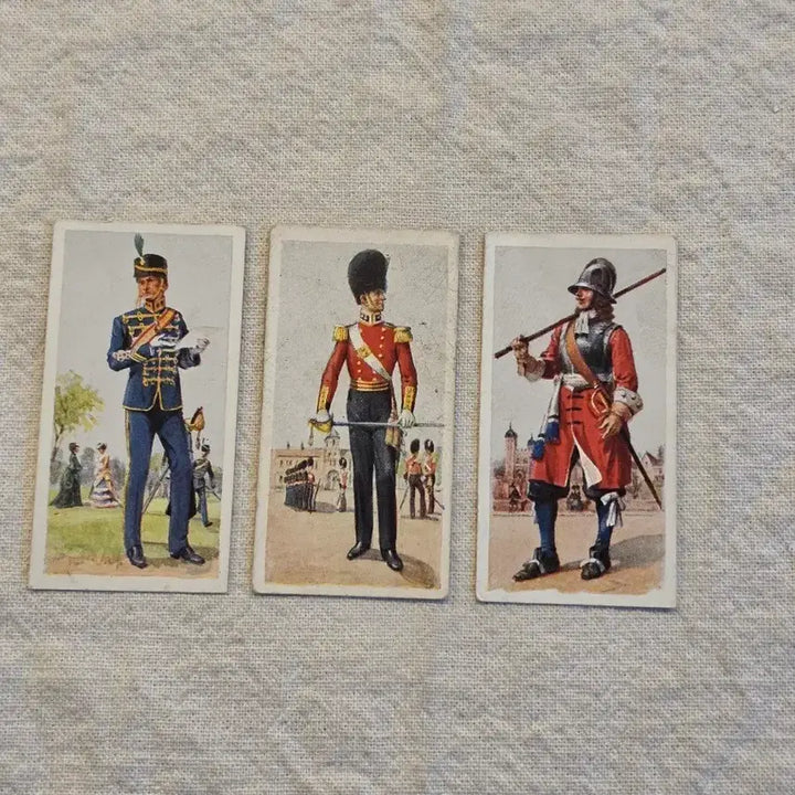 [BUNJANG] Carreras Ltd Army Uniforms Series Military Uniform Cards / 영국빈티지카드 유럽빈티지카드 군인카드 영국군인 제복 군복