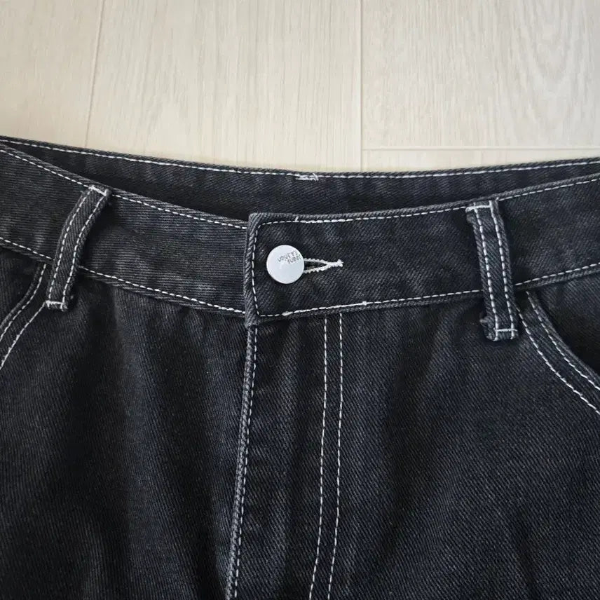 [SOLD OUT] 블랙 와이드 스티치 데님 팬츠 L