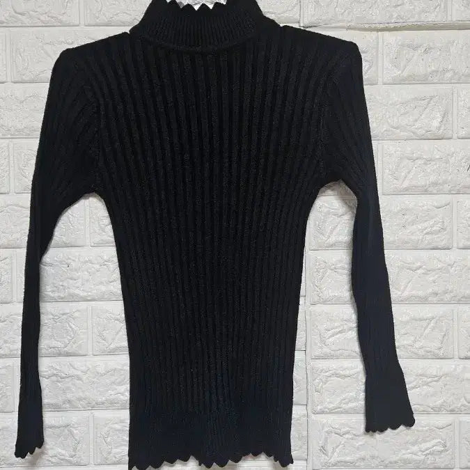 [BUNJANG] Black Ribbed Knit Top / 골지 반목 블랙 니트 긴팔s