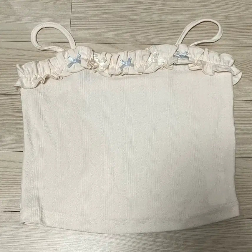 [BUNJANG] Vintage Frill Ribbon Sleeveless Top / 프릴 리본 나시 민소매 빈티지 stc