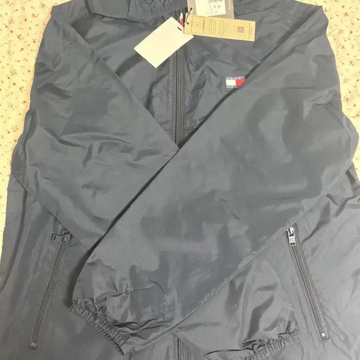 [BUNJANG] Tommy Hilfiger Navy Windbreaker Jacket / [S] 타미힐피거 네이비 바람막이 새상품