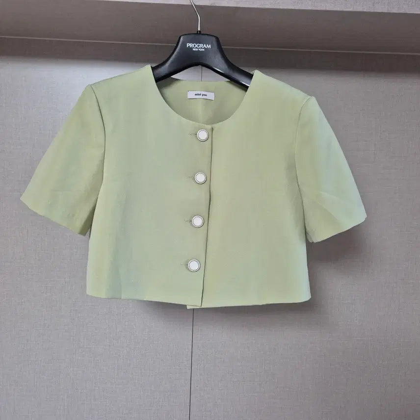 [BUNJANG] Mini Poe Cropped Short Sleeve Jacket / 프리)미니포에 mini poe 크롭 반팔 자켓