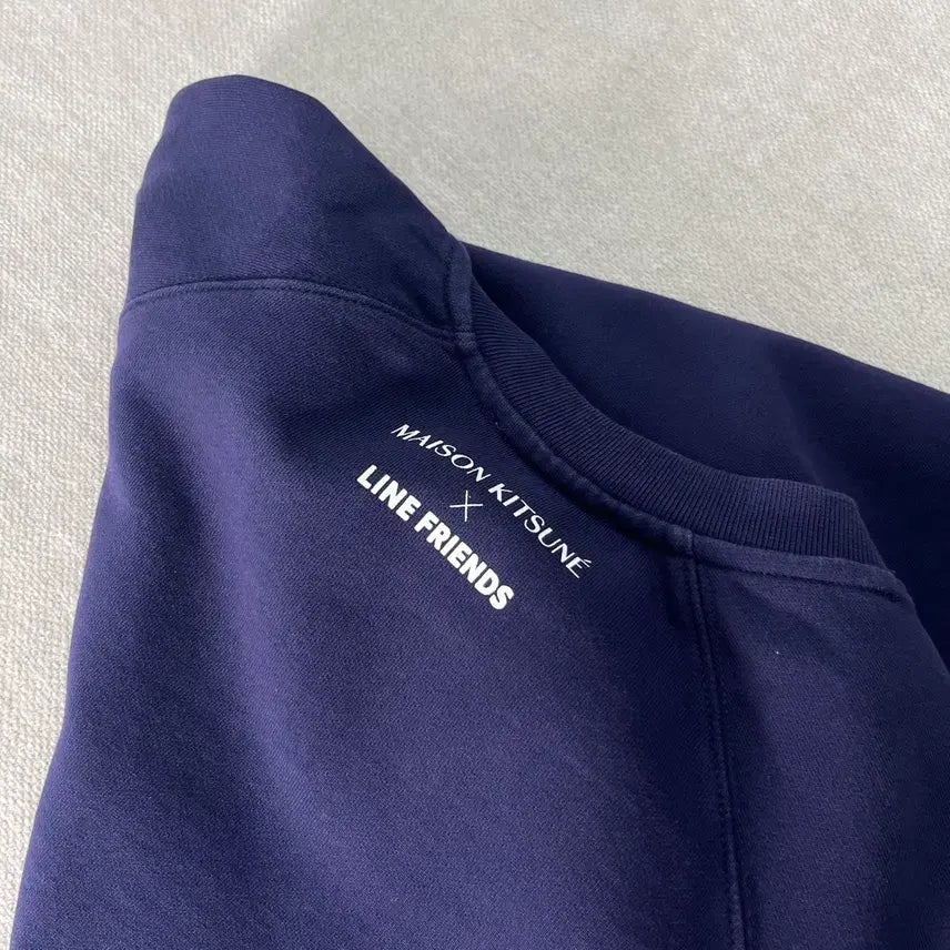 [SOLD OUT] 95 메종키츠네 라인프렌즈 패치 맨투맨