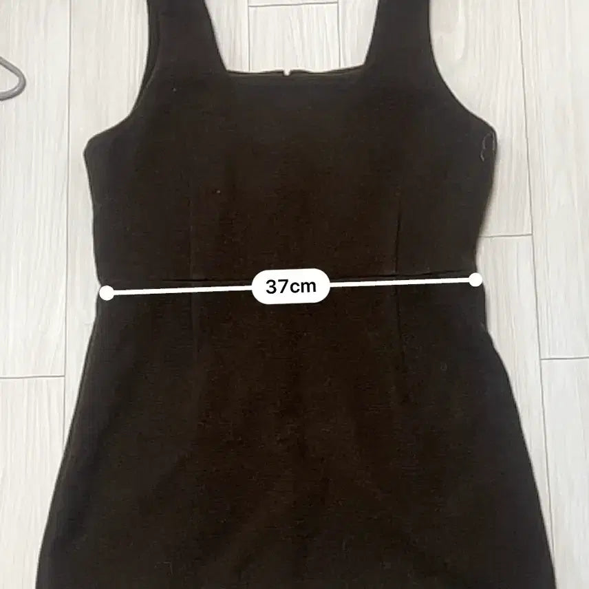 [BUNJANG] Khaki Square Neck Mini Dress / 카키색 스퀘어넥 미니 원피스