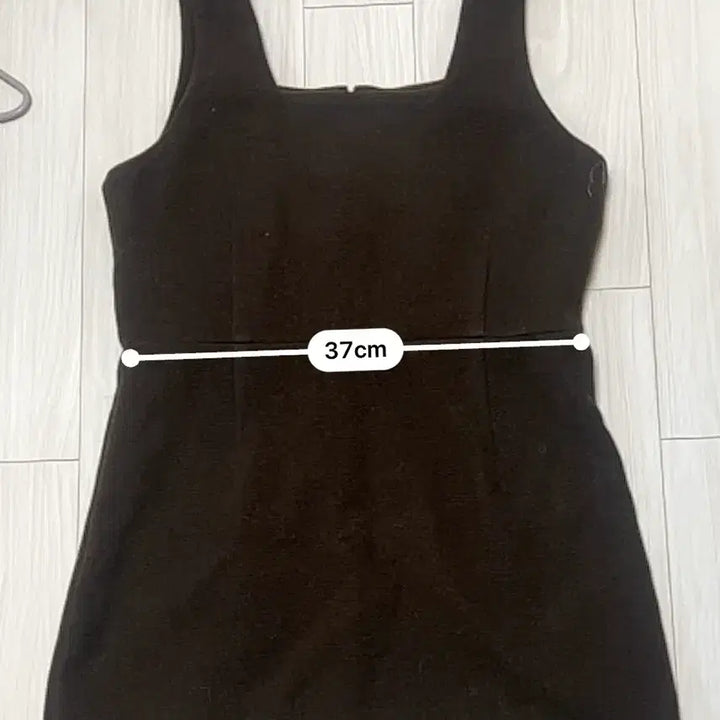 [BUNJANG] Khaki Square Neck Mini Dress / 카키색 스퀘어넥 미니 원피스