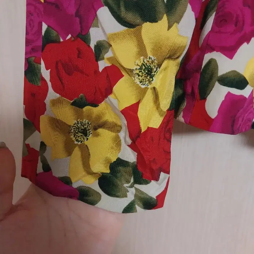 [BUNJANG] Nippon Boutique Floral Print Silk Jacket / 니폰부티크 플라워 프린트 자켓 실크 100. 55 66