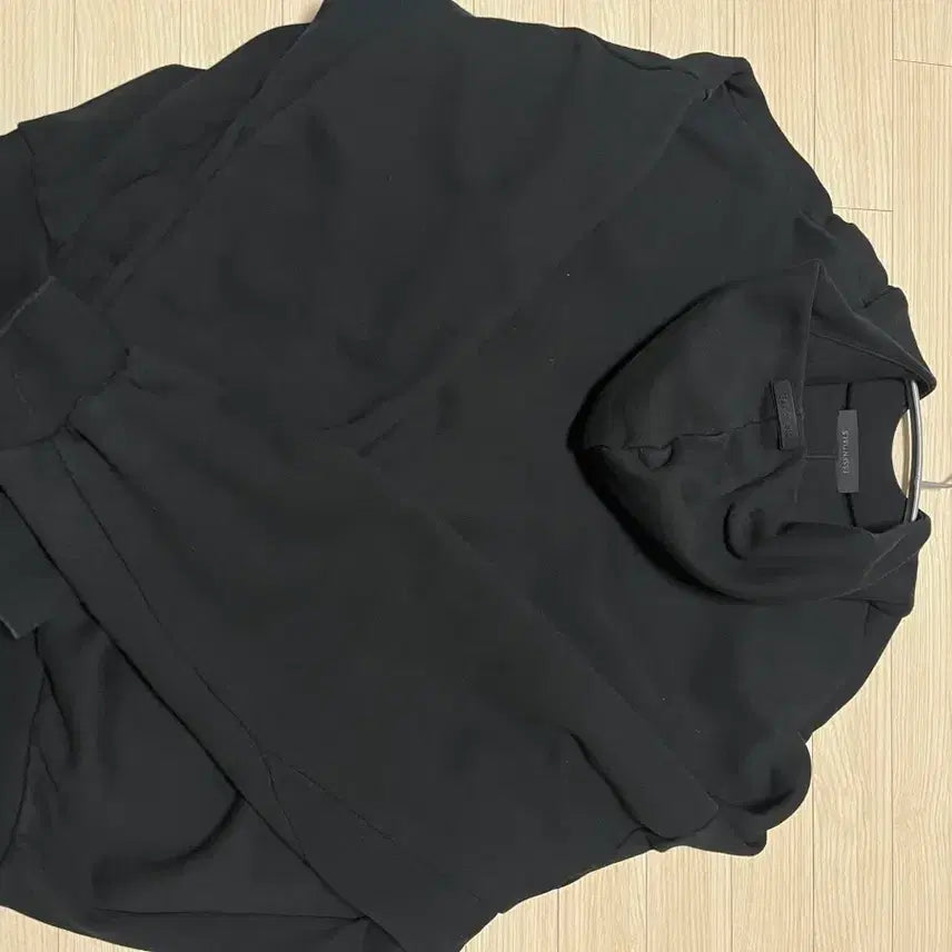[BUNJANG] Fear of God Essentials Black Hoodie / 피어오브갓 에센셜 블랙 후드티