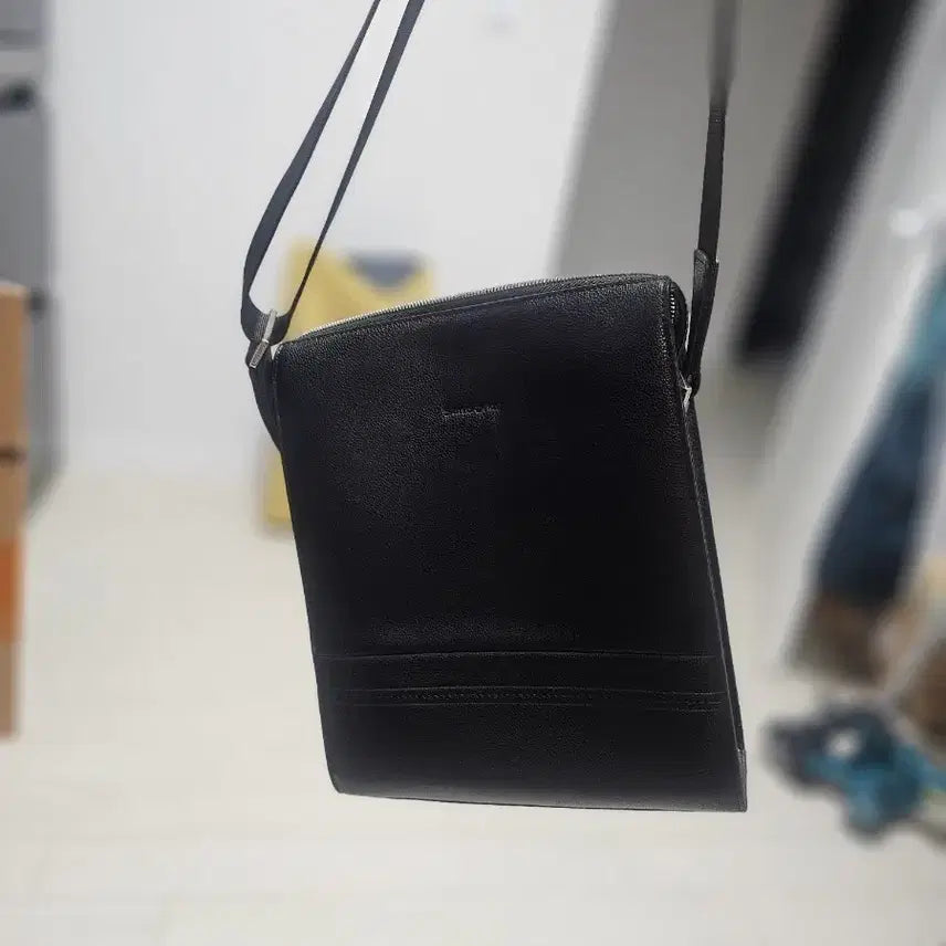 [SOLD OUT] 샘소나이트 숄더백