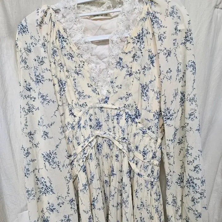 [BUNJANG] Ivory Long Dress &amp; Lace Inner Tank Top Set / 봄 아이보리 롱 원피스+레이스 이너나시 세트