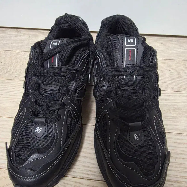 [BUNJANG] New Balance 1906D All Black Sneakers / 뉴발란스 1906D 올블랙 운동화