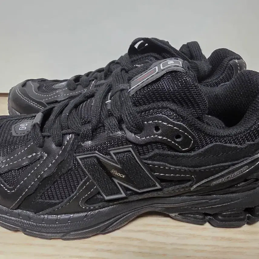 [BUNJANG] New Balance 1906D All Black Sneakers / 뉴발란스 1906D 올블랙 운동화