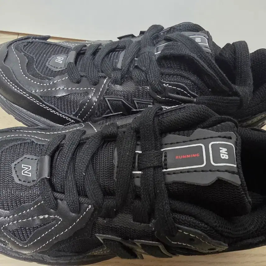 [BUNJANG] New Balance 1906D All Black Sneakers / 뉴발란스 1906D 올블랙 운동화