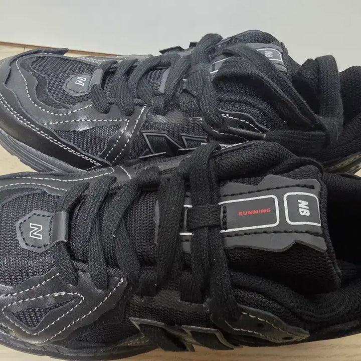 [BUNJANG] New Balance 1906D All Black Sneakers / 뉴발란스 1906D 올블랙 운동화
