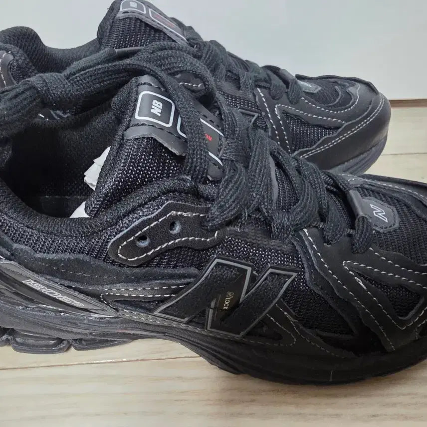 [BUNJANG] New Balance 1906D All Black Sneakers / 뉴발란스 1906D 올블랙 운동화