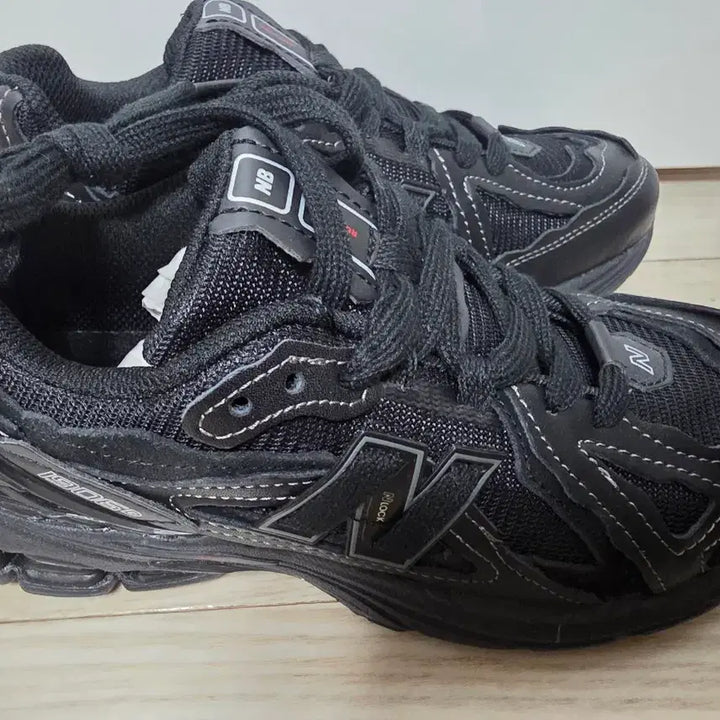 [BUNJANG] New Balance 1906D All Black Sneakers / 뉴발란스 1906D 올블랙 운동화