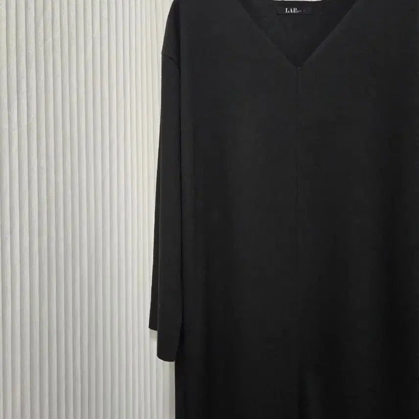 [SOLD OUT] 새상품 LAP 브이넥 니트 롱원피스 / 블랙 루즈핏 / 체형커버