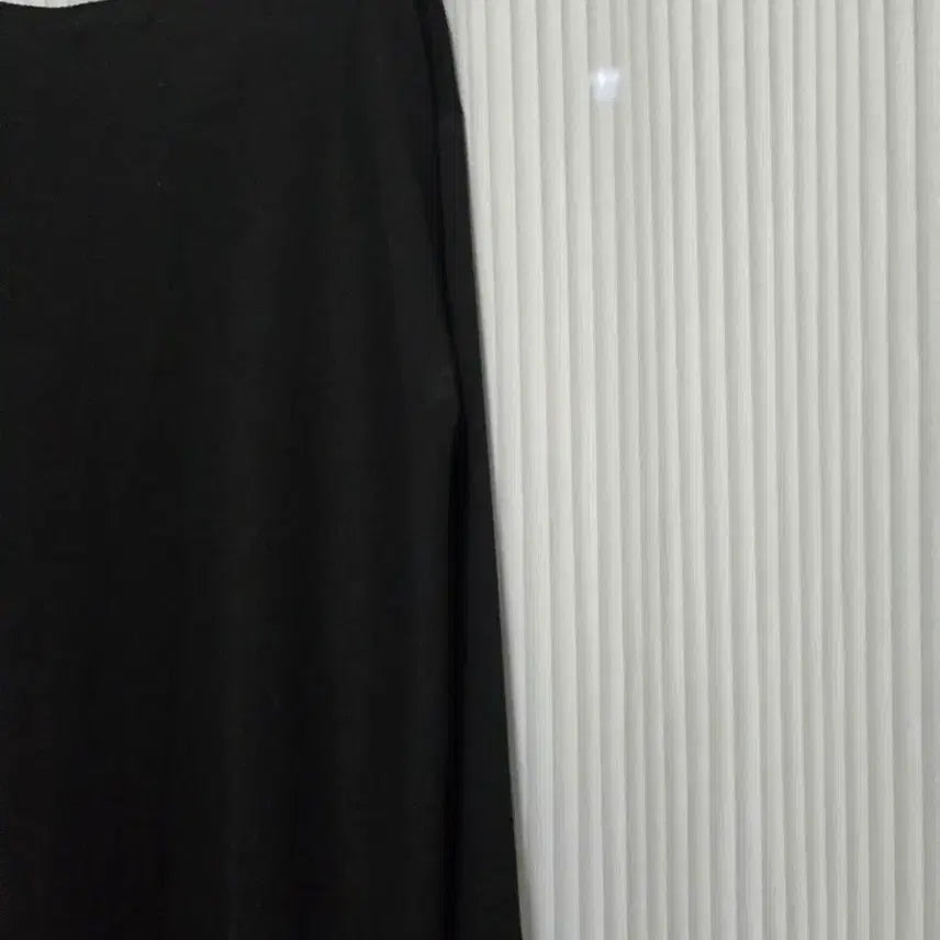 [SOLD OUT] 새상품 LAP 브이넥 니트 롱원피스 / 블랙 루즈핏 / 체형커버