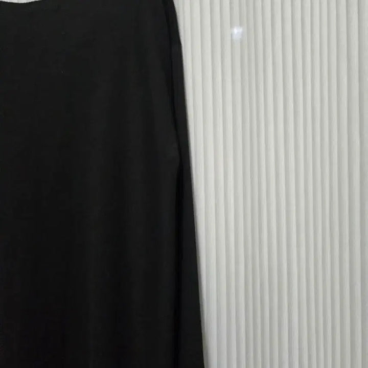[SOLD OUT] 새상품 LAP 브이넥 니트 롱원피스 / 블랙 루즈핏 / 체형커버