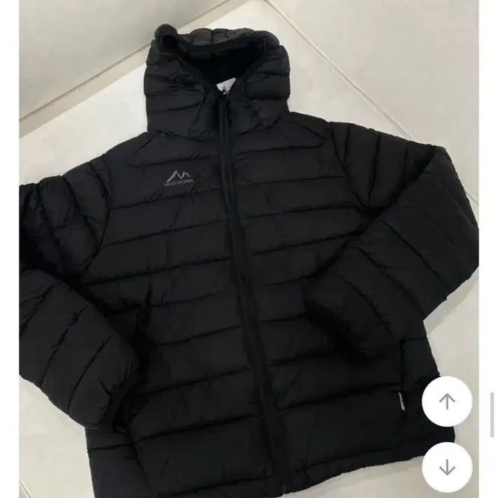 [BUNJANG] Roaz Lightweight Padded Jacket Black S / 경량패딩 검정 (로아즈 s)