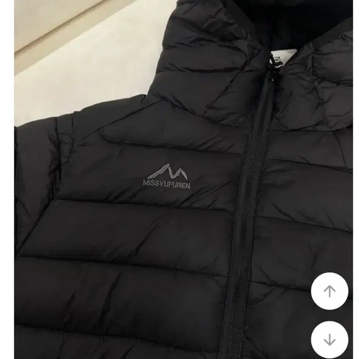 [BUNJANG] Roaz Lightweight Padded Jacket Black S / 경량패딩 검정 (로아즈 s)