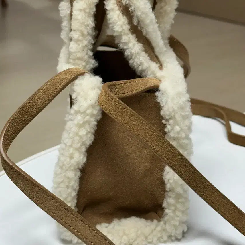 [SOLD OUT] 텔파 어그 토트백 스몰 체스트넛 (정품)