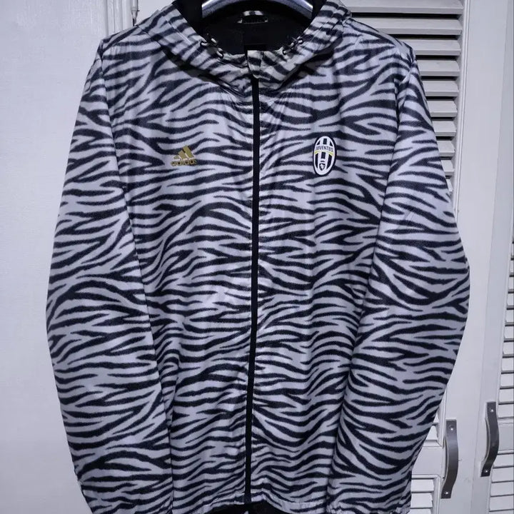 [BUNJANG] Adidas Juventus 16-17 Windbreaker Jacket / 2XL 아디다스 유벤투스 16-17 바람막이