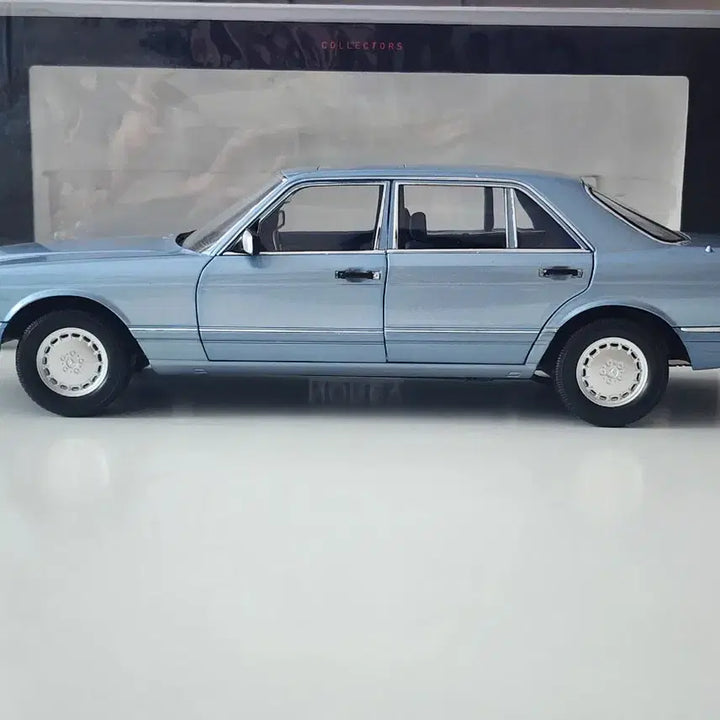 [BUNJANG] Norev 1:18 Mercedes-Benz W126 560SEL Light Blue Diecast Model / 1:18 노레브 벤츠 W126 560SEL 라이트 블루 다이캐스트