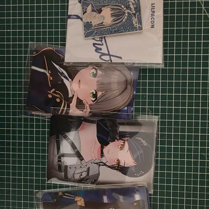 [BUNJANG] Isegye Idol Lilpa Bundle Set / 이세계아이돌 앨범 특전 포카 릴파콘 두찜 포카 팝업 캔뱃지 일괄판매 합니